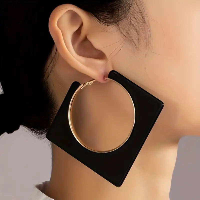 $5 and Low - Black Rhombus Shape Hollow Round Pattern Dangle Earrings