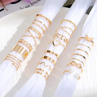 $5 and Low - Personality Exaggerated Golden Silverjew Love Pattern Rings