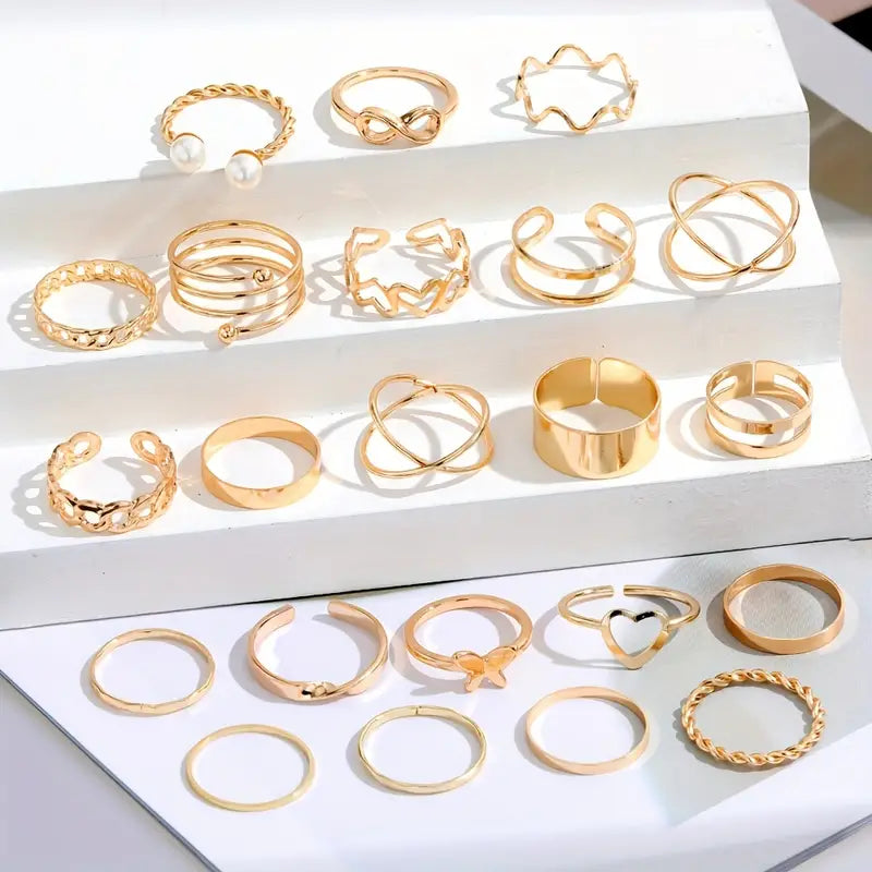 $5 and Low - Personality Exaggerated Golden Silverjew Love Pattern Rings